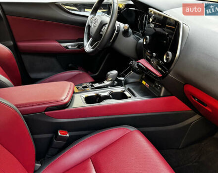 Белый Лексус НХ, объемом двигателя 2.49 л и пробегом 8 тыс. км за 68700 $, фото 69 на Automoto.ua