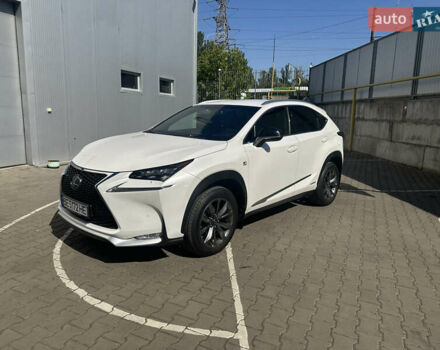Білий Лексус НХ, об'ємом двигуна 2.5 л та пробігом 120 тис. км за 30000 $, фото 1 на Automoto.ua