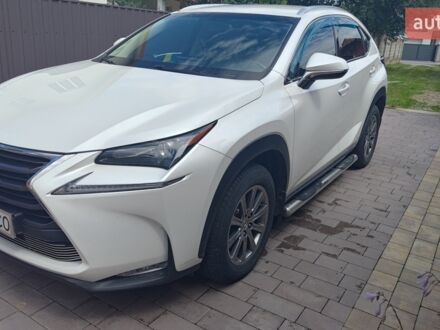 Білий Лексус НХ, об'ємом двигуна 1.99 л та пробігом 118 тис. км за 28000 $, фото 1 на Automoto.ua