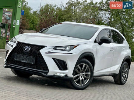 Лексус НХ 2015 в Одессе на Automoto.ua Белый Лексус НХ, объемом двигателя 1.99 л и пробегом 103 тыс. км за 27500 $, фото 1 на Automoto.ua
