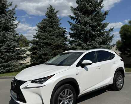 Білий Лексус НХ, об'ємом двигуна 2 л та пробігом 180 тис. км за 23000 $, фото 1 на Automoto.ua