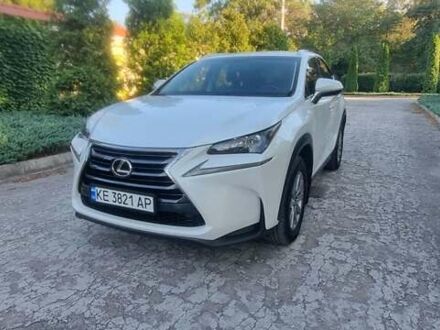 Лексус НХ 2015 у Кам'янське (Дніпродзержинськ) на Automoto.ua Білий Лексус НХ, об'ємом двигуна 1.99 л та пробігом 117 тис. км за 25700 $, фото 1 на Automoto.ua