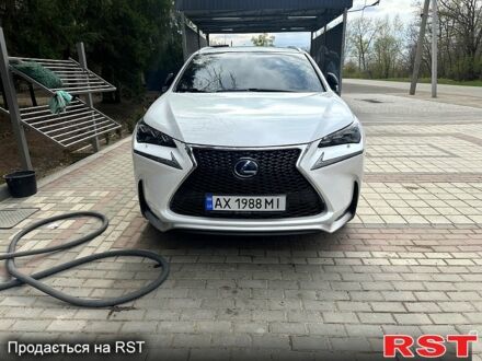 Білий Лексус НХ, об'ємом двигуна 2.5 л та пробігом 90 тис. км за 32000 $, фото 1 на Automoto.ua