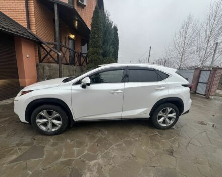 Белый Лексус НХ, объемом двигателя 0 л и пробегом 135 тыс. км за 29000 $, фото 1 на Automoto.ua