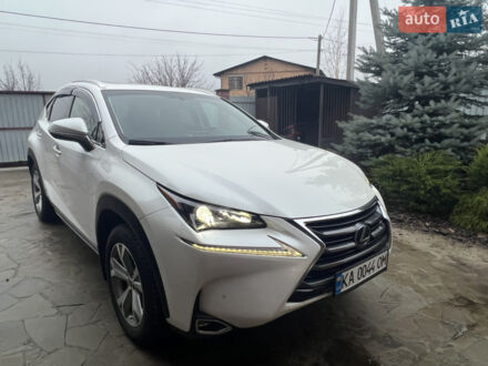 Белый Лексус НХ, объемом двигателя 2.5 л и пробегом 135 тыс. км за 27500 $, фото 1 на Automoto.ua