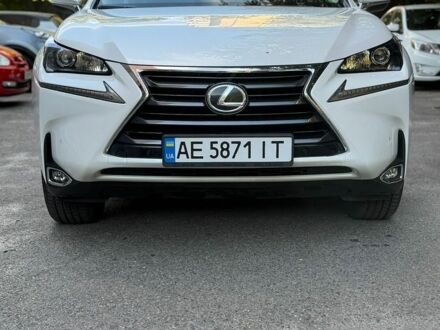 Білий Лексус НХ, об'ємом двигуна 2 л та пробігом 68 тис. км за 22500 $, фото 1 на Automoto.ua