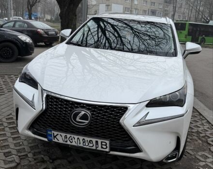 Білий Лексус НХ, об'ємом двигуна 2 л та пробігом 120 тис. км за 25000 $, фото 1 на Automoto.ua