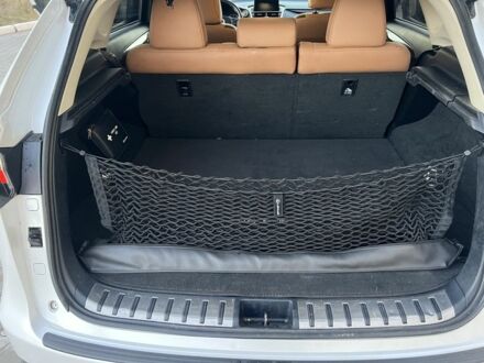 Білий Лексус НХ, об'ємом двигуна 2 л та пробігом 155 тис. км за 19500 $, фото 1 на Automoto.ua