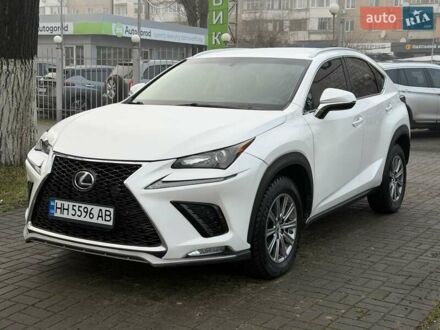 Белый Лексус НХ, объемом двигателя 2 л и пробегом 150 тыс. км за 20500 $, фото 1 на Automoto.ua