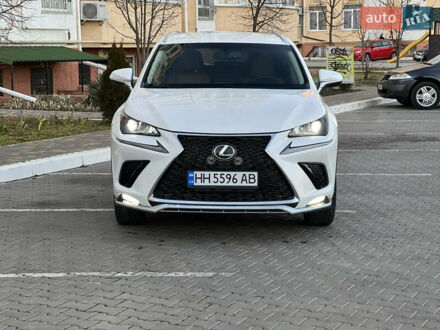 Білий Лексус НХ, об'ємом двигуна 2 л та пробігом 155 тис. км за 19500 $, фото 1 на Automoto.ua