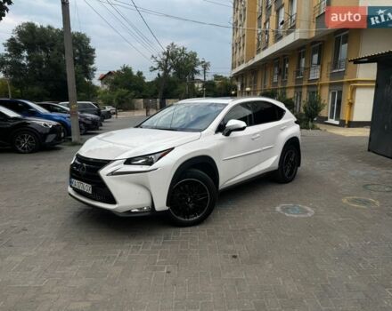 Білий Лексус НХ, об'ємом двигуна 2 л та пробігом 158 тис. км за 25000 $, фото 1 на Automoto.ua