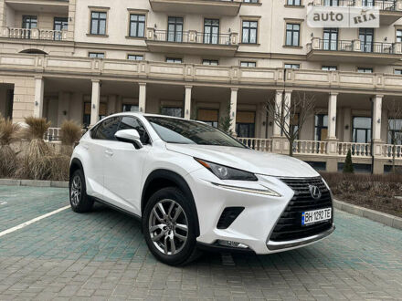 Лексус НХ 2017 у Одесі на Automoto.ua Білий Лексус НХ, об'ємом двигуна 2 л та пробігом 34 тис. км за 35000 $, фото 1 на Automoto.ua