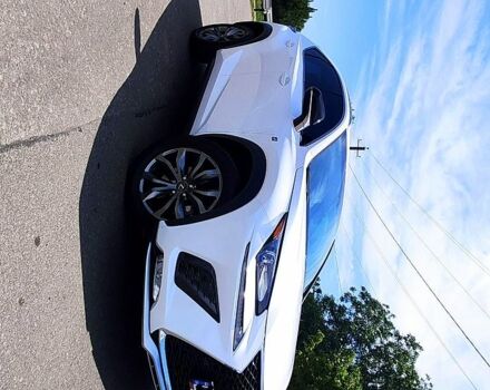 Белый Лексус НХ, объемом двигателя 2 л и пробегом 135 тыс. км за 20000 $, фото 1 на Automoto.ua