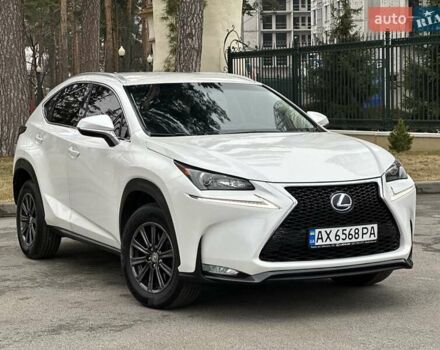 Белый Лексус НХ, объемом двигателя 2 л и пробегом 131 тыс. км за 21900 $, фото 1 на Automoto.ua