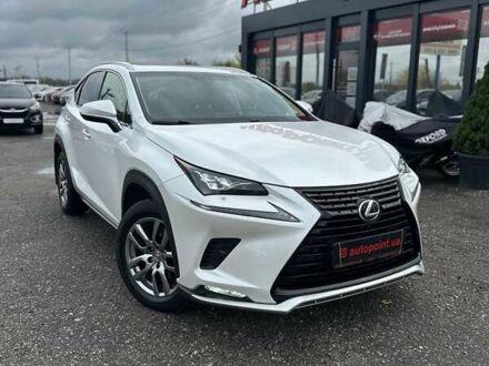 Белый Лексус НХ, объемом двигателя 2 л и пробегом 126 тыс. км за 21500 $, фото 1 на Automoto.ua