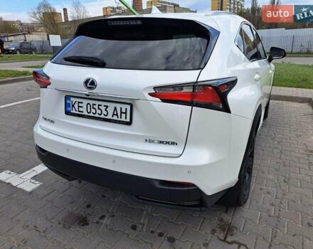 Білий Лексус НХ, об'ємом двигуна 2.49 л та пробігом 74 тис. км за 36200 $, фото 1 на Automoto.ua