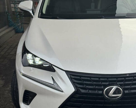 Білий Лексус НХ, об'ємом двигуна 2 л та пробігом 126 тис. км за 22800 $, фото 1 на Automoto.ua