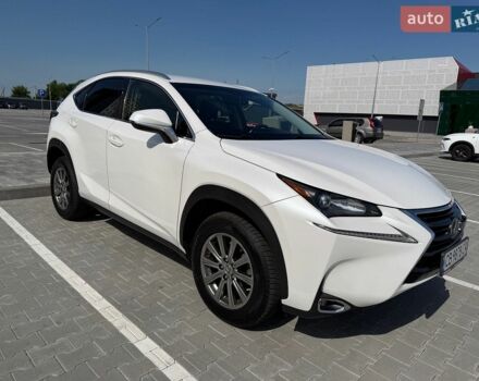 Белый Лексус НХ, объемом двигателя 2 л и пробегом 125 тыс. км за 20499 $, фото 1 на Automoto.ua