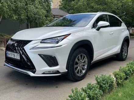 Лексус НХ 2017 в Одессе на Automoto.ua Белый Лексус НХ, объемом двигателя 2 л и пробегом 34 тыс. км за 29800 $, фото 1 на Automoto.ua