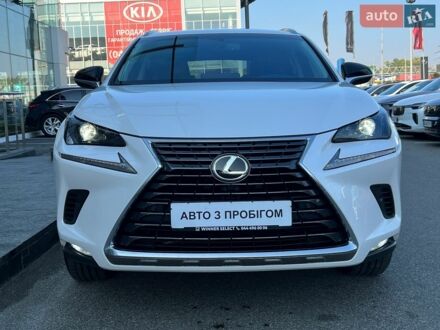 Білий Лексус НХ, об'ємом двигуна 2 л та пробігом 138 тис. км за 27421 $, фото 1 на Automoto.ua