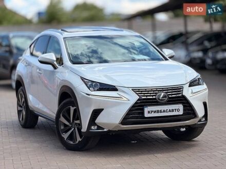 Білий Лексус НХ, об'ємом двигуна 2 л та пробігом 75 тис. км за 25000 $, фото 1 на Automoto.ua
