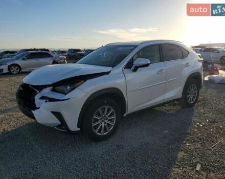 Белый Лексус НХ, объемом двигателя 2.5 л и пробегом 121 тыс. км за 11000 $, фото 1 на Automoto.ua