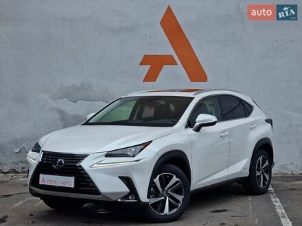 Лексус НХ 2019 в Одессе на Automoto.ua Белый Лексус НХ, объемом двигателя 2.49 л и пробегом 35 тыс. км за 37490 $, фото 1 на Automoto.ua