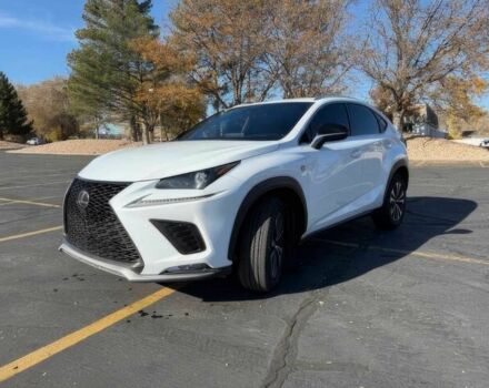 Белый Лексус НХ, объемом двигателя 2 л и пробегом 31 тыс. км за 13900 $, фото 1 на Automoto.ua