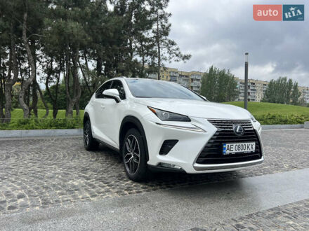Лексус НХ 2019 у Дніпро (Дніпропетровську) на Automoto.ua Білий Лексус НХ, об'ємом двигуна 2.49 л та пробігом 48 тис. км за 37999 $, фото 1 на Automoto.ua