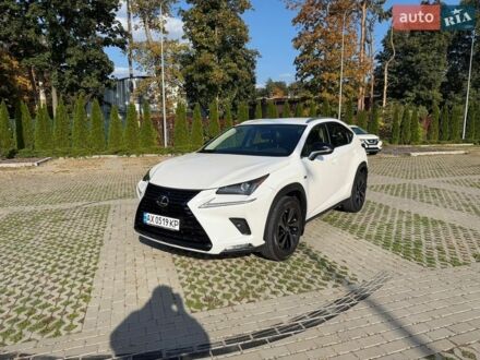 Белый Лексус НХ, объемом двигателя 1.99 л и пробегом 40 тыс. км за 33000 $, фото 1 на Automoto.ua