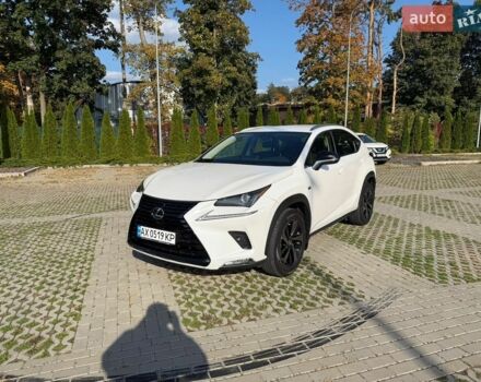 Белый Лексус НХ, объемом двигателя 1.99 л и пробегом 40 тыс. км за 33000 $, фото 1 на Automoto.ua