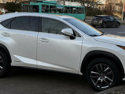 Белый Лексус НХ, объемом двигателя 2.49 л и пробегом 149 тыс. км за 29900 $, фото 1 на Automoto.ua