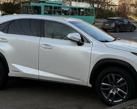 Белый Лексус НХ, объемом двигателя 2.49 л и пробегом 149 тыс. км за 29900 $, фото 1 на Automoto.ua