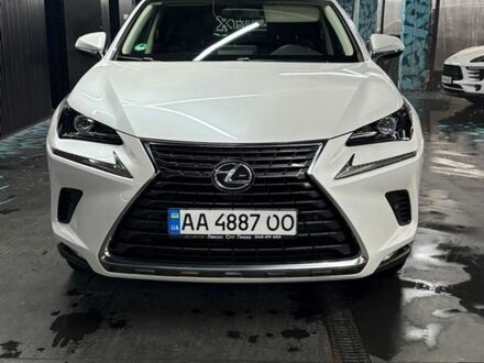 Білий Лексус НХ, об'ємом двигуна 2 л та пробігом 76 тис. км за 38000 $, фото 1 на Automoto.ua