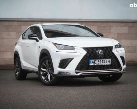 Білий Лексус НХ, об'ємом двигуна 2 л та пробігом 50 тис. км за 26700 $, фото 1 на Automoto.ua