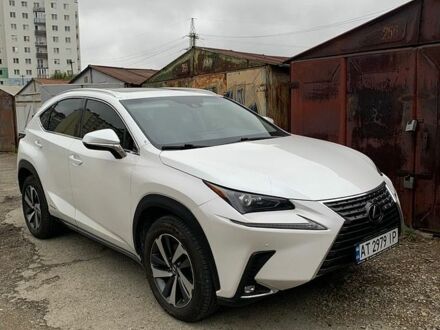 Білий Лексус НХ, об'ємом двигуна 2.5 л та пробігом 96 тис. км за 32000 $, фото 1 на Automoto.ua