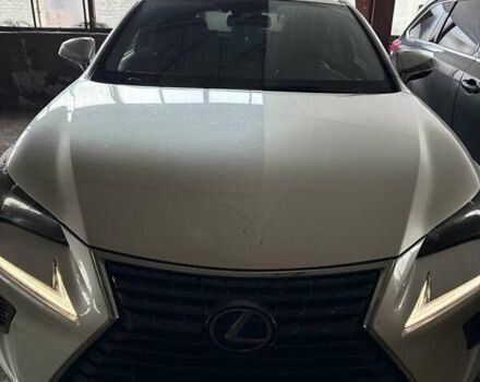 Белый Лексус НХ, объемом двигателя 2.49 л и пробегом 51 тыс. км за 40700 $, фото 1 на Automoto.ua