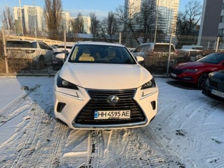 Білий Лексус НХ, об'ємом двигуна 2.5 л та пробігом 51 тис. км за 34500 $, фото 1 на Automoto.ua