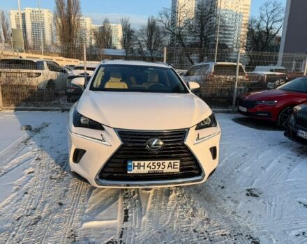 Белый Лексус НХ, объемом двигателя 2.5 л и пробегом 51 тыс. км за 34500 $, фото 1 на Automoto.ua