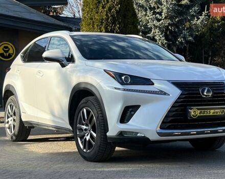 Белый Лексус НХ, объемом двигателя 2.49 л и пробегом 51 тыс. км за 40900 $, фото 1 на Automoto.ua