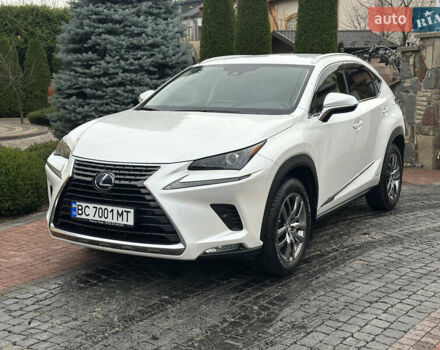 Білий Лексус НХ, об'ємом двигуна 2.5 л та пробігом 58 тис. км за 38900 $, фото 1 на Automoto.ua