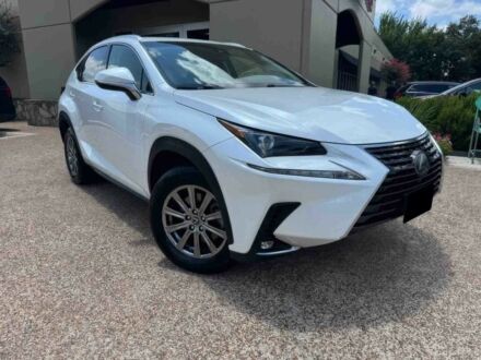 Білий Лексус НХ, об'ємом двигуна 2 л та пробігом 45 тис. км за 7000 $, фото 1 на Automoto.ua