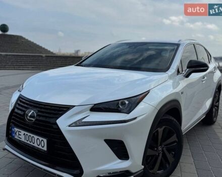 Белый Лексус НХ, объемом двигателя 2 л и пробегом 39 тыс. км за 36000 $, фото 1 на Automoto.ua