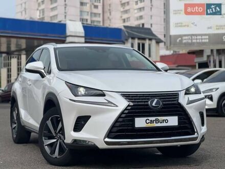 Лексус НХ 2020 в Одессе на Automoto.ua Белый Лексус НХ, объемом двигателя 2.49 л и пробегом 65 тыс. км за 32700 $, фото 1 на Automoto.ua