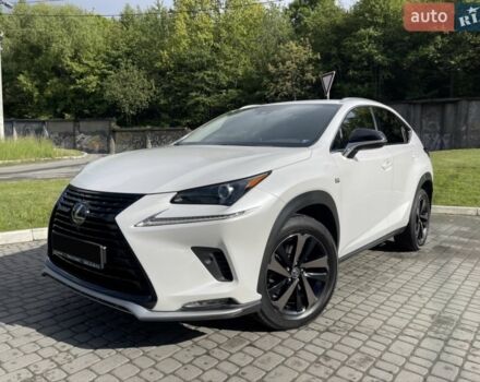 Белый Лексус НХ, объемом двигателя 1.99 л и пробегом 142 тыс. км за 32500 $, фото 1 на Automoto.ua