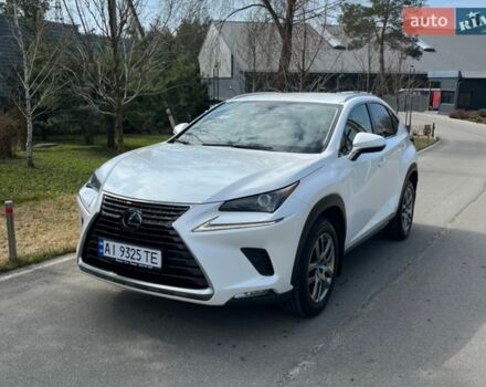 Білий Лексус НХ, об'ємом двигуна 2.49 л та пробігом 110 тис. км за 36500 $, фото 1 на Automoto.ua