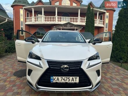 Білий Лексус НХ, об'ємом двигуна 2 л та пробігом 50 тис. км за 35800 $, фото 1 на Automoto.ua
