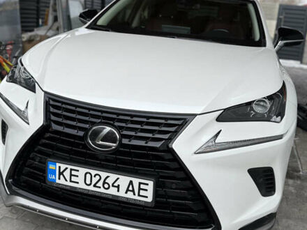 Белый Лексус НХ, объемом двигателя 1.99 л и пробегом 72 тыс. км за 34000 $, фото 1 на Automoto.ua