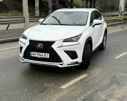 Белый Лексус НХ, объемом двигателя 2.49 л и пробегом 86 тыс. км за 32000 $, фото 1 на Automoto.ua