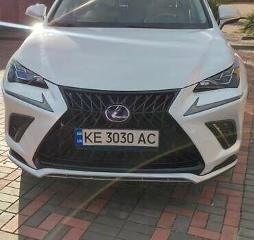 Білий Лексус НХ, об'ємом двигуна 2.49 л та пробігом 38 тис. км за 39900 $, фото 1 на Automoto.ua
